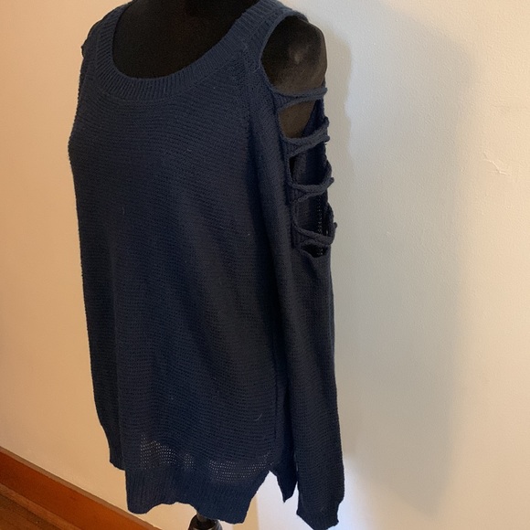 Ladder Sleeve Cut Out Sweater - Picture 2 of 9